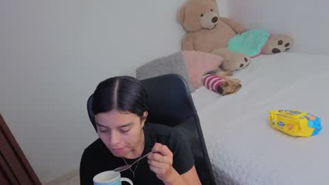 Snapshot of valerihouse_ chatting on 06/24/26, 02:21 valerihouse_ online show from 06/24/26, 02:21