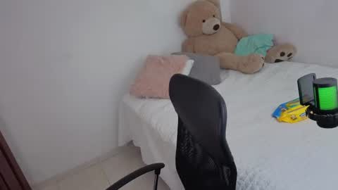 Snapshot of valerihouse_ chatting on 06/26/26, 02:05 valerihouse_ online show from 06/26/26, 02:05