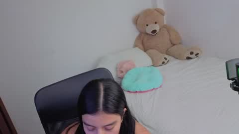 Snapshot of valerihouse_ chatting on 07/22/26, 02:14 valerihouse_ online show from 07/22/26, 02:14