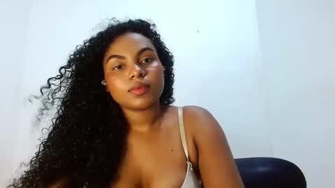 Snapshot of valerii_smihh chatting on 12/17/25, 01:00 valerii smihh online show from 12/17/25, 01:00