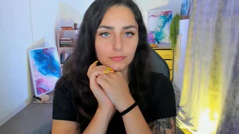 Snapshot of valeriiemills chatting on 09/26/25, 03:49 Valerie online show from 09/26/25, 03:49