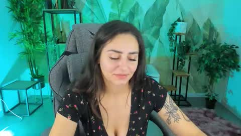 Valerie online show from 11/27/25, 03:47