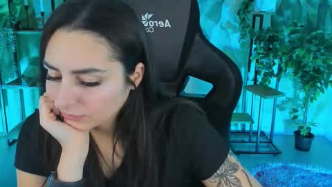 Valerie online show from 12/16/25, 02:44