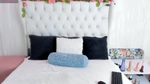 valeria111111 online show from 01/06/25, 12:13