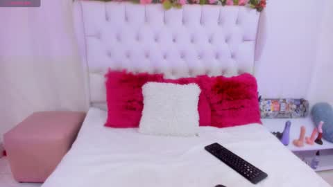 valeria111111 online show from 02/07/25, 07:06