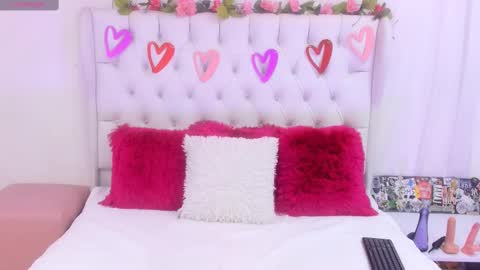 valeria111111 online show from 03/06/25, 07:10