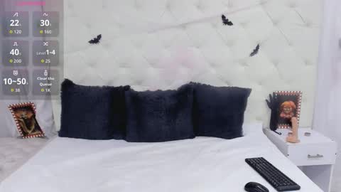 valeria111111 online show from 10/11/25, 12:04