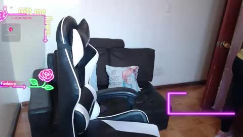 Snapshot of valerimayerss chatting on 03/17/26, 10:24 ValeriaMayerss online show from 03/17/26, 10:24