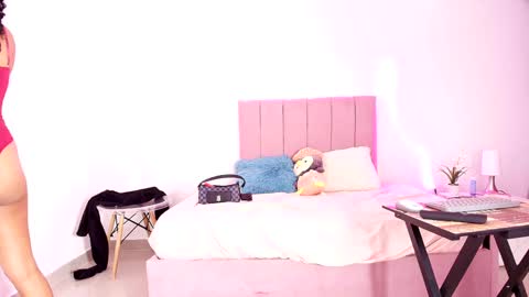 valeria online show from 09/15/25, 11:05