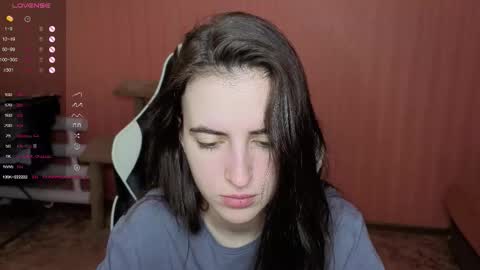 Snapshot of valeritiio chatting on 12/20/25, 05:14 valeritiio online show from 12/20/25, 05:14