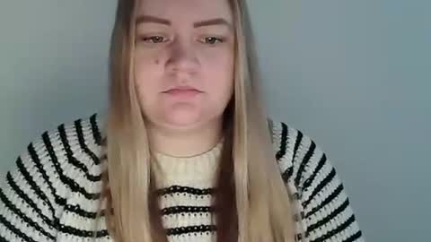 Snapshot of valerivane chatting on 12/01/25, 07:13 Valery online show from 12/01/25, 07:13