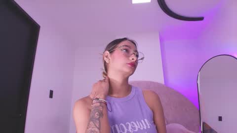 Valeryn online show from 02/05/26, 03:00