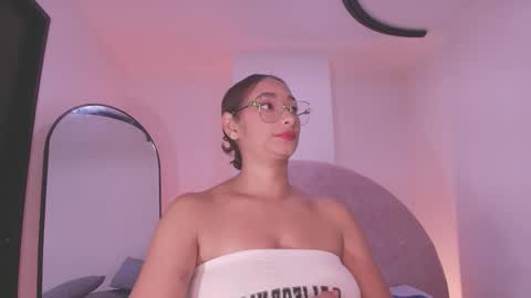 Valeryn online show from 04/17/26, 03:09