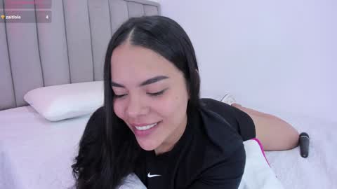 Cris  online show from 01/25/25, 05:08