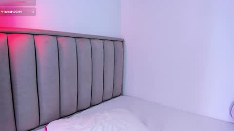 Snapshot of valery__nova chatting on 03/13/26, 03:24 Cris online show from 03/13/26, 03:24