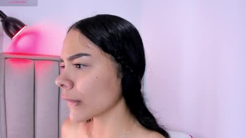 Snapshot of valery__nova chatting on 03/27/26, 03:01 Cris online show from 03/27/26, 03:01