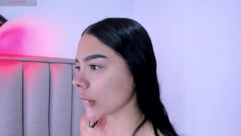 Snapshot of valery__nova chatting on 04/08/26, 03:17 Cris online show from 04/08/26, 03:17