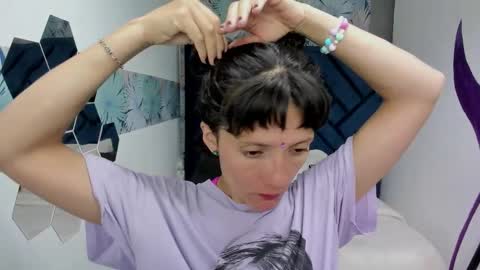 VALERY MORE online show from 09/30/25, 12:21