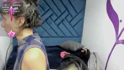 VALERY MORE online show from 10/11/25, 12:15