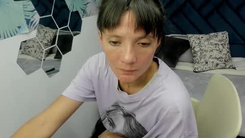 VALERY MORE online show from 10/16/25, 12:17