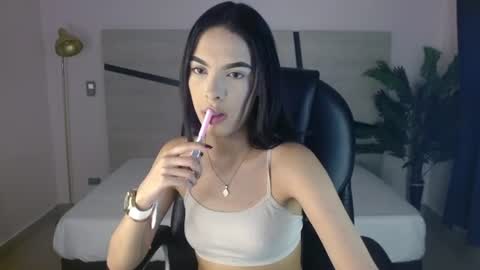 valery_restrepo online show from 08/01/26, 08:30