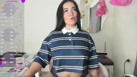 Snapshot of valery_smitd chatting on 04/19/26, 05:29 Valery online show from 04/19/26, 05:29