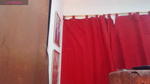 valery_smolls22 online show from 02/08/26, 08:45