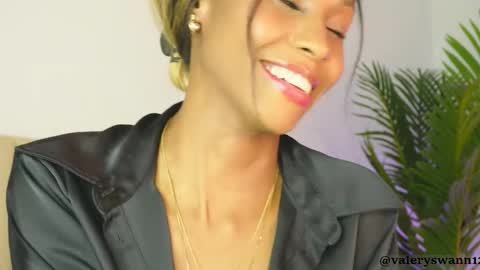 Snapshot of valery_swan1 chatting on 11/11/25, 03:39 Valery swan1 online show from 11/11/25, 03:39