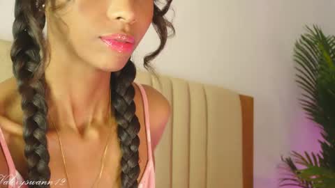Snapshot of valery_swan1 chatting on 05/18/26, 12:22 Valery swan1 online show from 05/18/26, 12:22