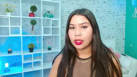 Snapshot of valerybliss_ chatting on 05/12/26, 02:30 Valery online show from 05/12/26, 02:30