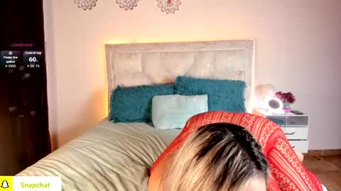 Snapshot of valeryblue chatting on 04/12/26, 12:04 Valery Blue online show from 04/12/26, 12:04