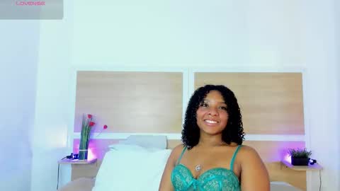 Snapshot of valerycortezm chatting on 11/12/25, 12:27 Valery online show from 11/12/25, 12:27