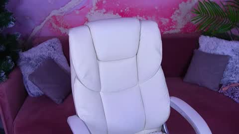 Snapshot of valerymurr chatting on 02/03/26, 03:04 V A L E R Y M U R online show from 02/03/26, 03:04