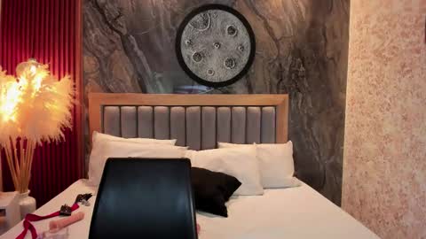 Valerie Shadey  online show from 12/13/25, 09:20