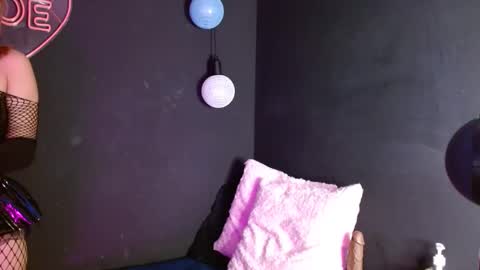 zoe online show from 10/03/25, 01:52