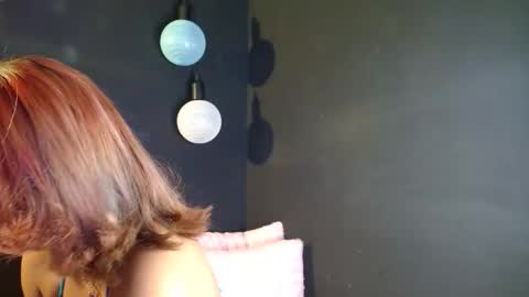 zoe online show from 10/06/25, 10:02