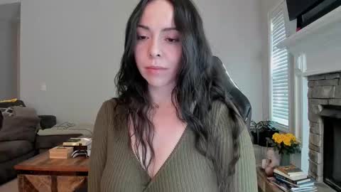 Snapshot of valerysquirt_19 chatting on 09/16/25, 01:23 valerie online show from 09/16/25, 01:23