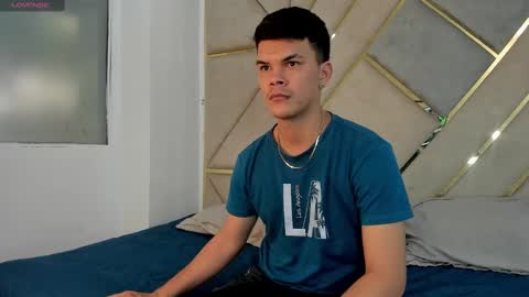 Snapshot of valerystonne_ chatting on 02/27/25, 07:37 Valery Stonne online show from 02/27/25, 07:37