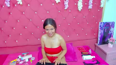 Snapshot of valerysweety__ chatting on 02/15/25, 02:47 ValerySweety online show from 02/15/25, 02:47