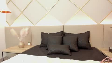 Snapshot of valesantodomingo chatting on 03/19/26, 10:47 Sofia online show from 03/19/26, 10:47