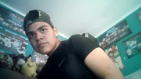 Snapshot of valesh20 chatting on 10/01/25, 07:42 Valesh19 online show from 10/01/25, 07:42