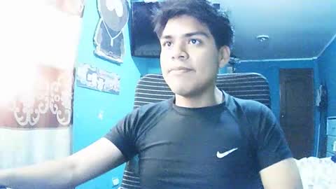 Snapshot of valesh20 chatting on 01/12/26, 09:31 Valesh19 online show from 01/12/26, 09:31