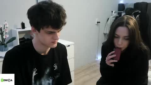 Snapshot of valesios chatting on 04/23/26, 08:55 valesios online show from 04/23/26, 08:55