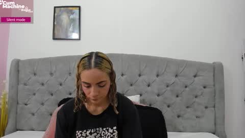 Valesskahall online show from 10/01/25, 12:11