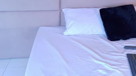 Vale online show from 09/23/25, 01:36