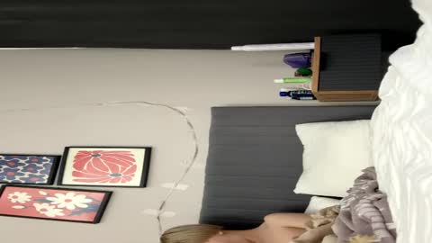 valevaweheart online show from 05/18/26, 02:34