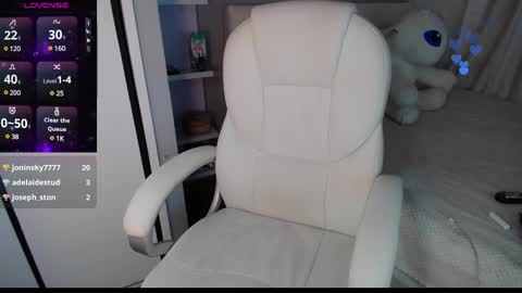 Snapshot of valewants chatting on 01/14/25, 08:09 Onlyfans katerinneval online show from 01/14/25, 08:09