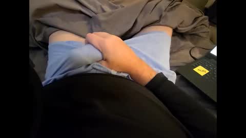 Snapshot of valhal2020 chatting on 12/02/25, 06:47 Valhal online show from 12/02/25, 06:47