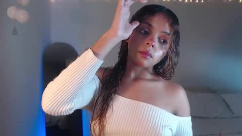 VALIENTE  online show from 02/10/26, 12:26