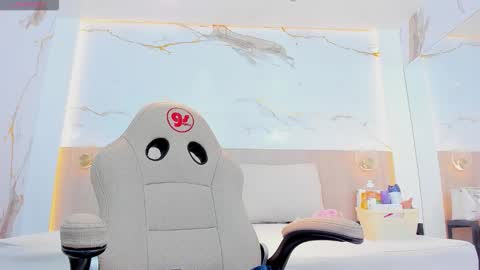  VALIRYA  online show from 11/11/25, 03:17